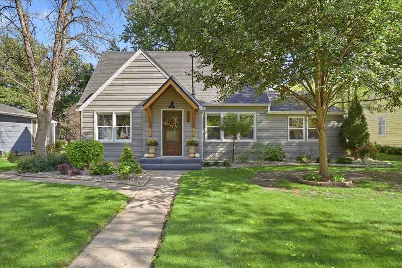 312 Westminster Ave SW, Watertown, MN 55388