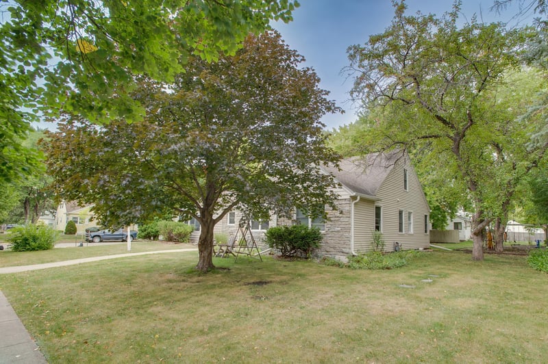 1100 13th St S, Moorhead, MN 56560