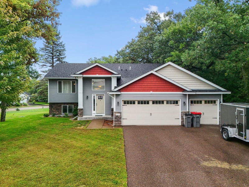 21215 Old Lake George Blvd NW, Oak Grove, MN 55303