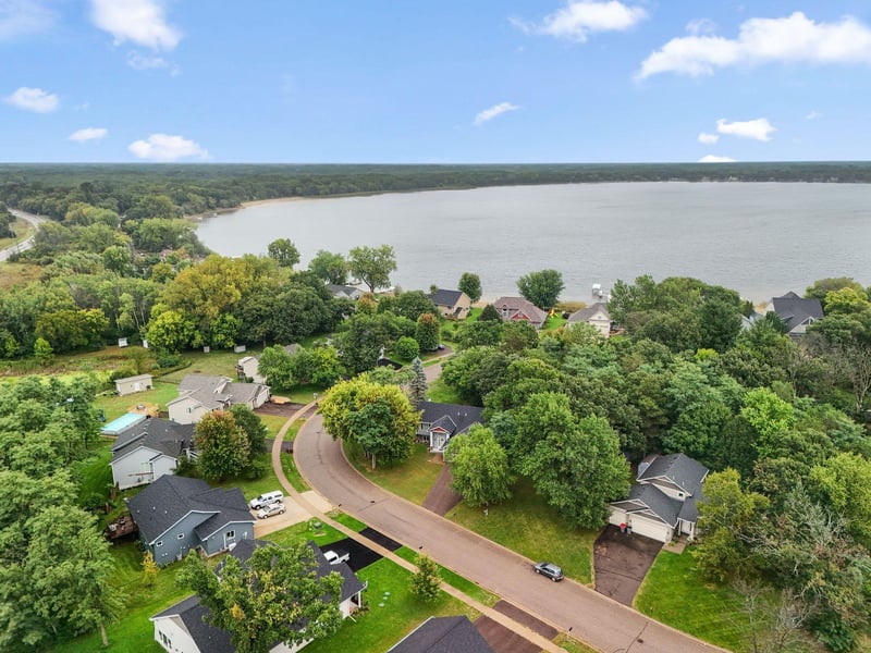 21215 Old Lake George Blvd NW, Oak Grove, MN 55303