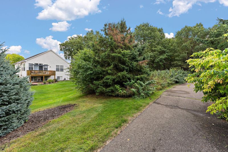 2643 Oak Ridge Trl, Woodbury, MN 55125