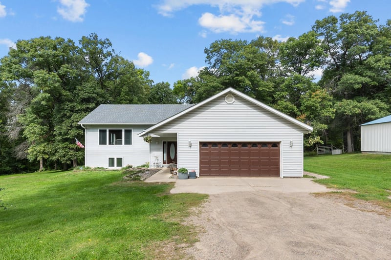 15275 Demery Rd, Brainerd, MN 56401
