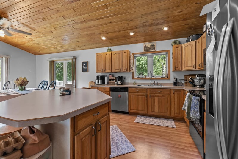 15275 Demery Rd, Brainerd, MN 56401
