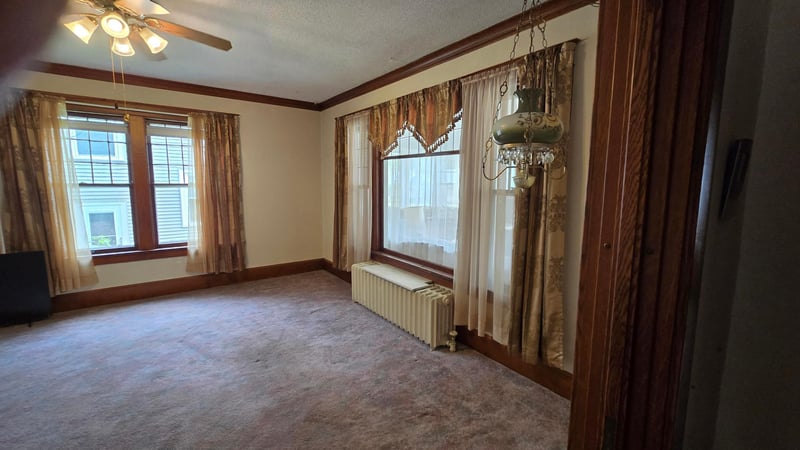 122 Woodland Ave, Fairmont, MN 56031