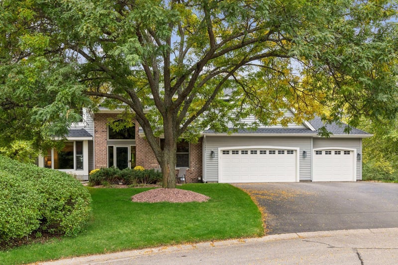 14841 Langdon Pl, Eden Prairie, MN 55347