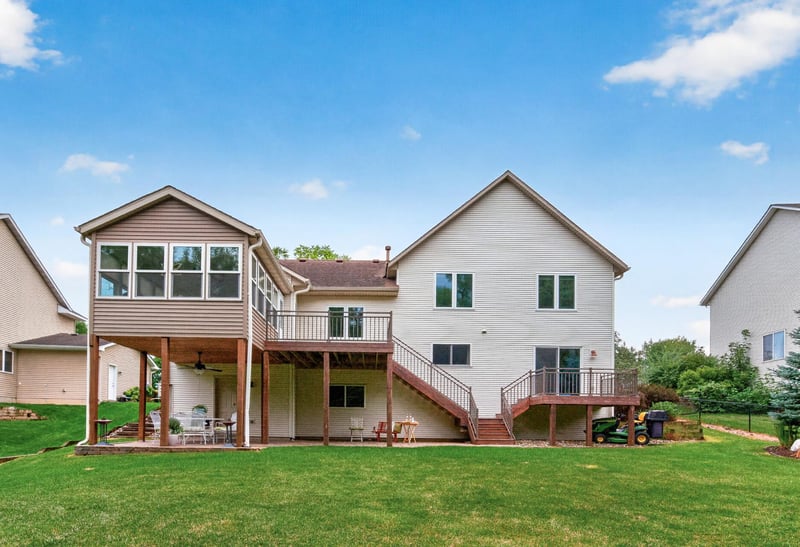 16959 Hubbard Trl, Lakeville, MN 55044