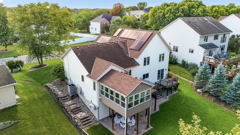 16959 Hubbard Trl, Lakeville, MN 55044