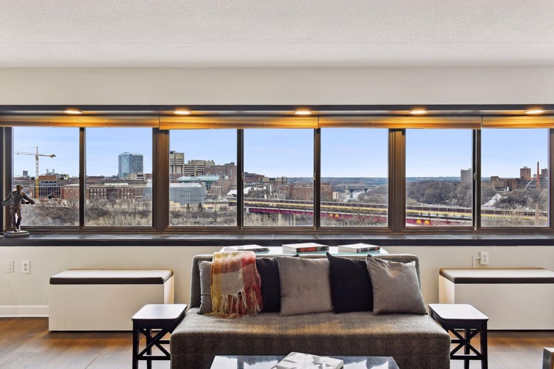 1920 S 1st St #906, Minneapolis, MN 55454