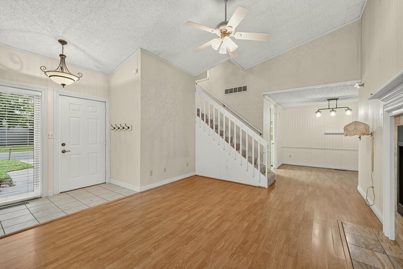 754 Neville Ct SE, Rochester, MN 55904