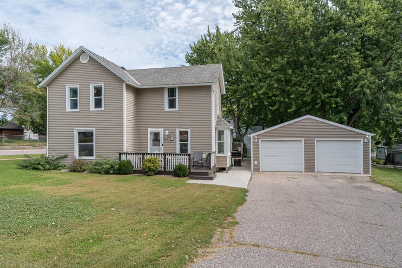 211 N Market St, Janesville, MN 56048