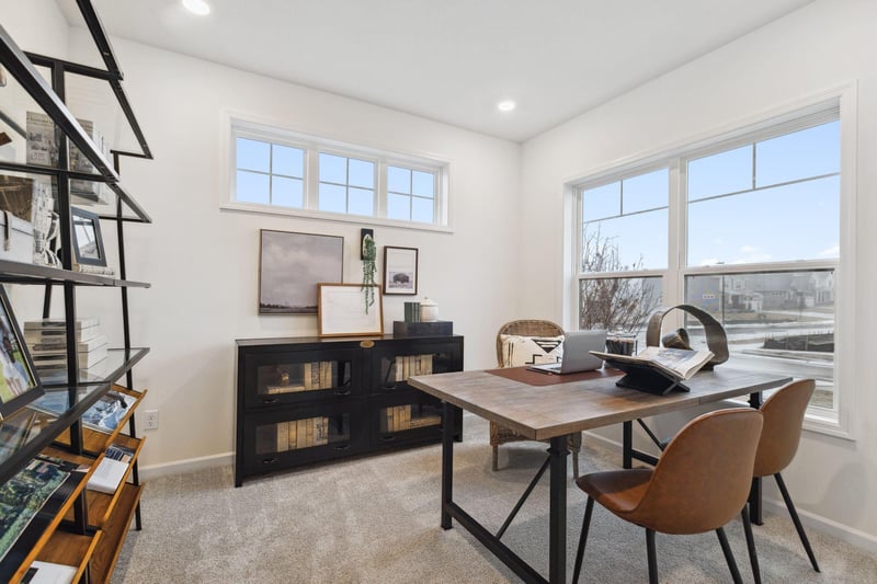 1007 Oakwood Ln, Delano, MN 55328