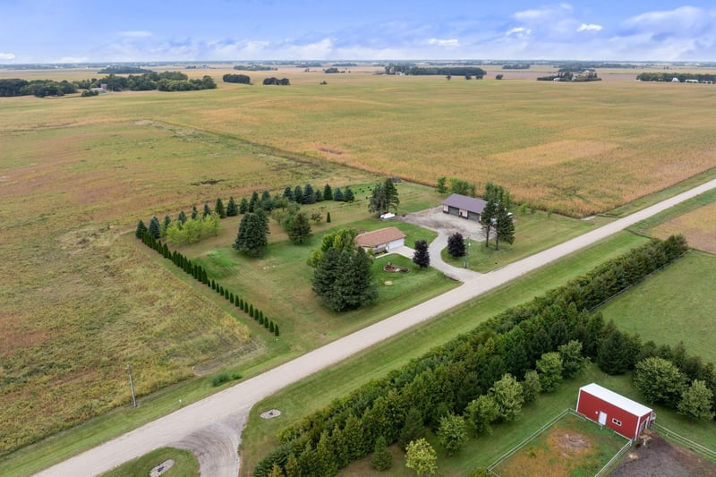 4604 SE 64th Ave, Claremont, MN 55924