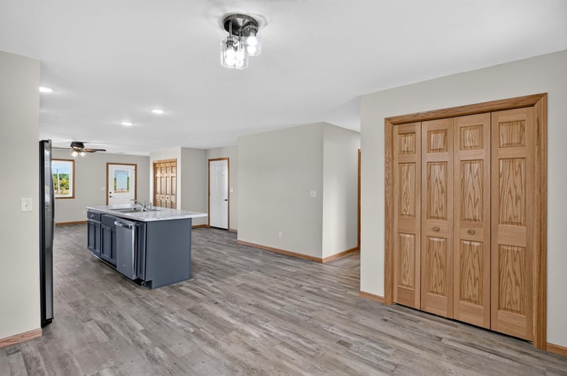 1507 Nokomis St, Alexandria, MN 56308