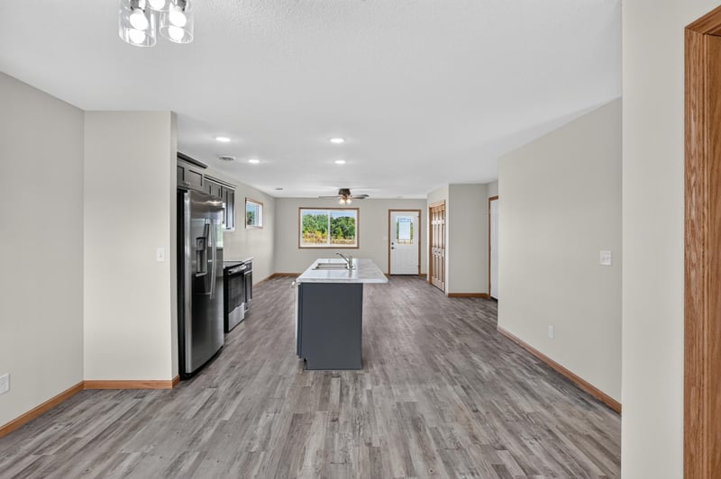 1507 Nokomis St, Alexandria, MN 56308