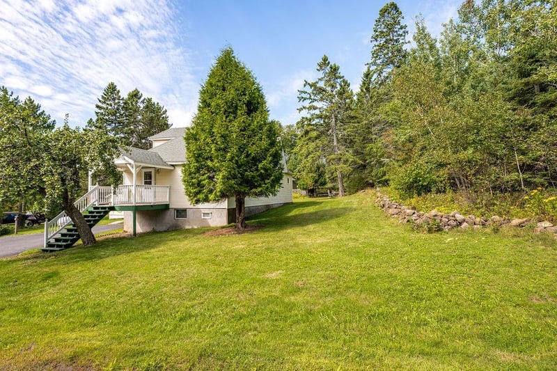267 E 2nd St, Knife River, MN 55609