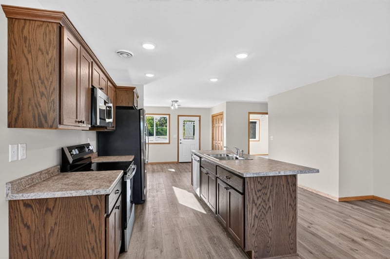 1509 Nokomis St, Alexandria, MN 56308
