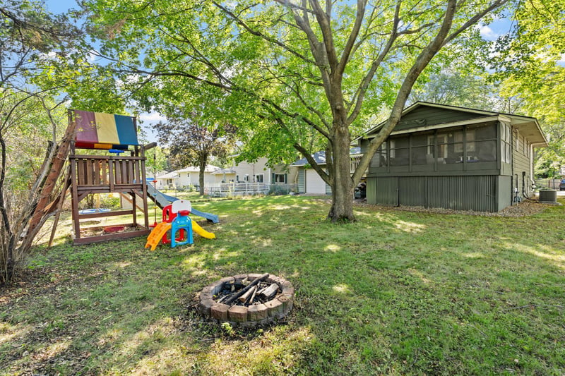 11535 9th Ave NW, Coon Rapids, MN 55433