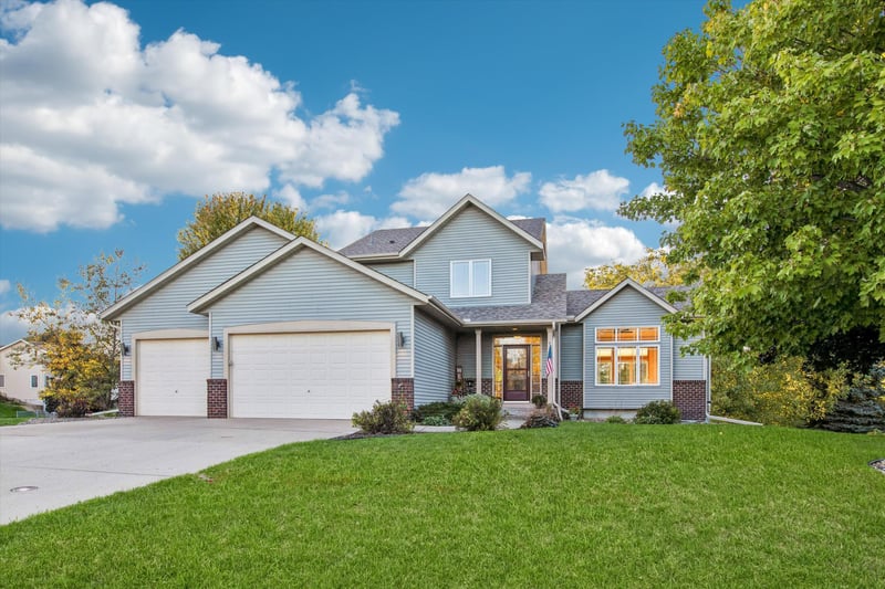 17689 Fair Isle Pa, Lakeville, MN 55024