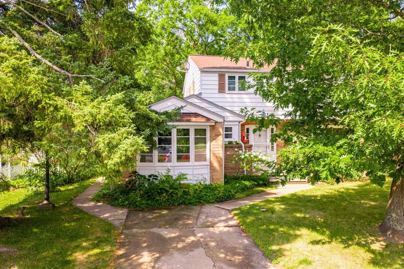 11 S 4th St W, Aurora, MN 55705