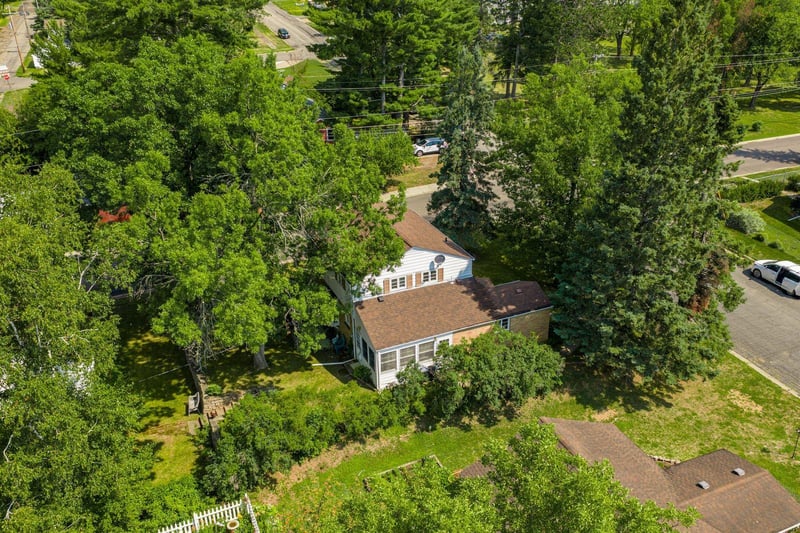 11 S 4th St W, Aurora, MN 55705