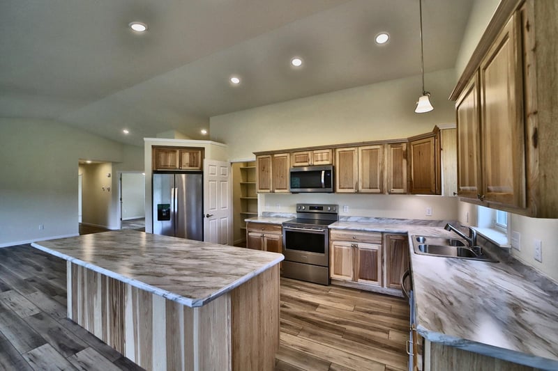 11946 Joneswood Cir, Baxter, MN 56425