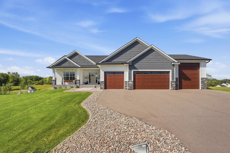22146 Johnson St NW, Elk River, MN 55330