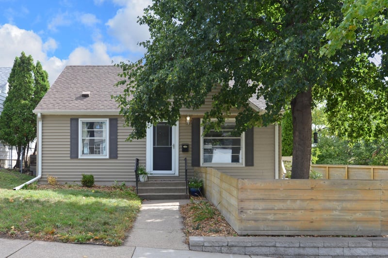 3415 2 1/2 St NE, Minneapolis, MN 55418