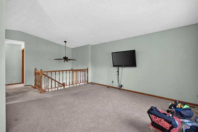 4513 Churchill St, Shoreview, MN 55126