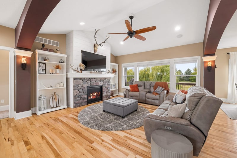 11003 Wesley Dr, Rogers, MN 55374