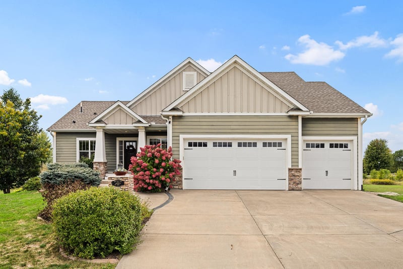 11003 Wesley Dr, Rogers, MN 55374