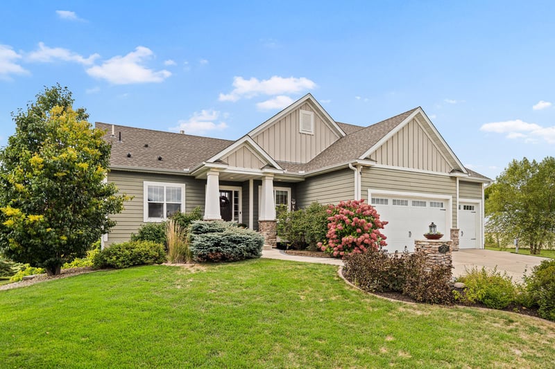 11003 Wesley Dr, Rogers, MN 55374