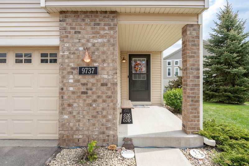 9737 Saint Andrews Dr, Elko New Market, MN 55020
