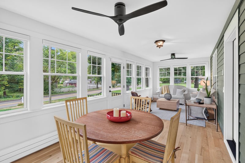 1835 Stillwater St, White Bear Lake, MN 55110
