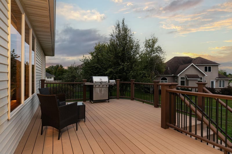 1110 27th St SW, Austin, MN 55912