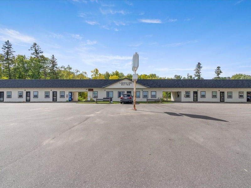 107 Minnesota Ave E, Walker, MN 56484