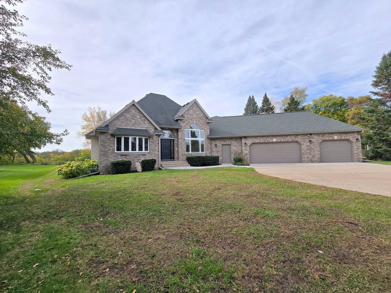 6438 Riverdale Dr NW, Ramsey, MN 55303