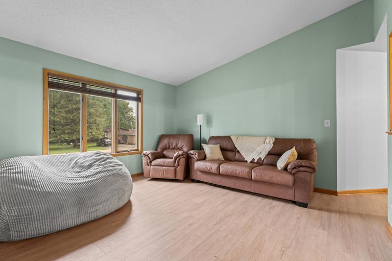 145 4th Ave NW, Elgin, MN 55932