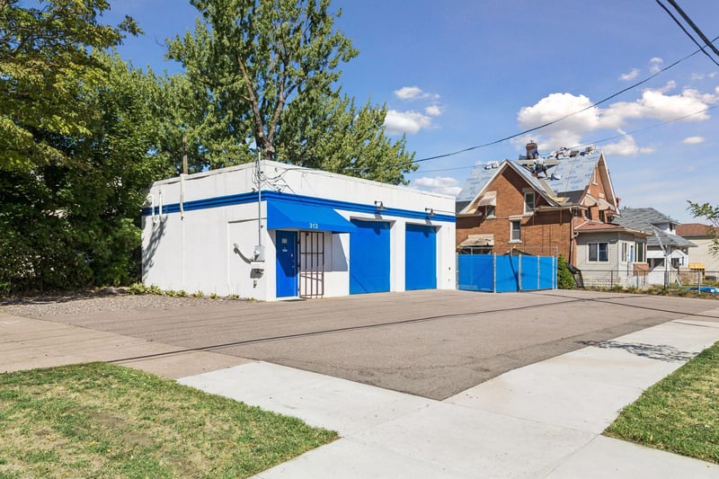 313 Front Ave, Saint Paul, MN 55117