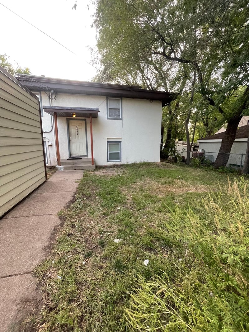 5419 4th St NE, Fridley, MN 55421
