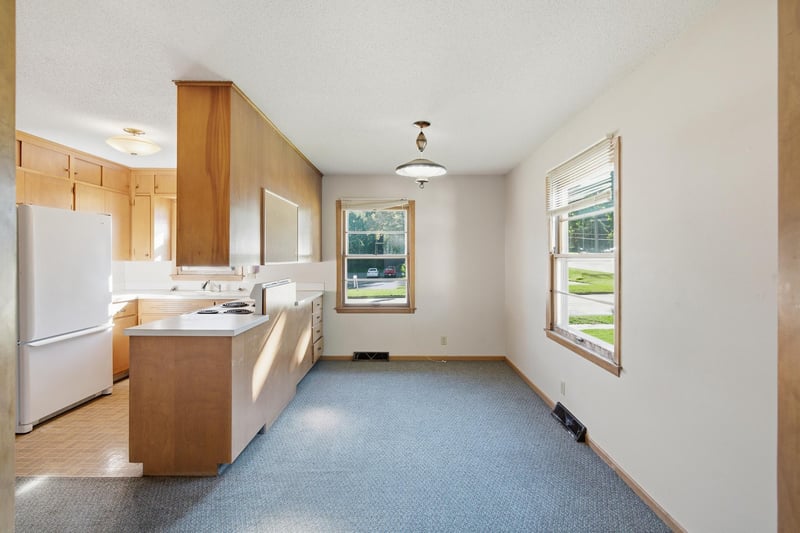 611 James Ave, Mankato, MN 56001