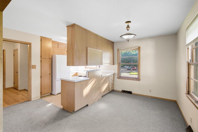 611 James Ave, Mankato, MN 56001