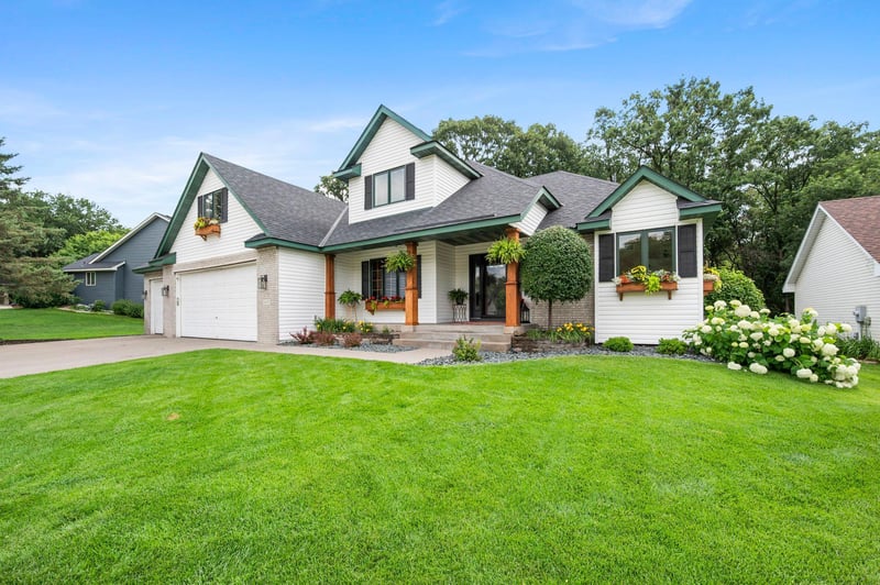19497 Boston St NW, Elk River, MN 55330