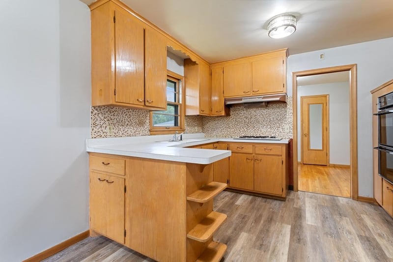 6270 6th St NE, Fridley, MN 55432