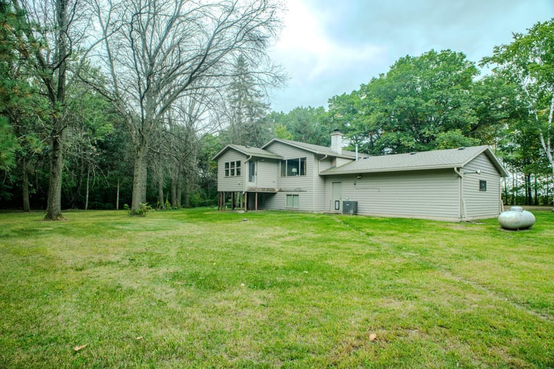 7489 125th Ave, Clear Lake, MN 55319