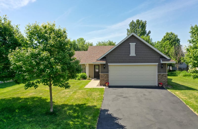 6479 204th St N, Forest Lake, MN 55025