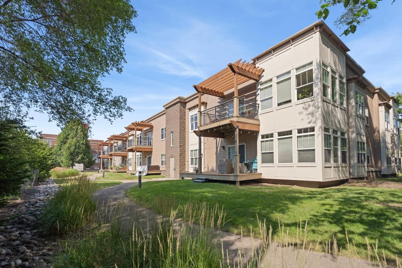 4132 Vernon Ave S #A104, Saint Louis Park, MN 55416