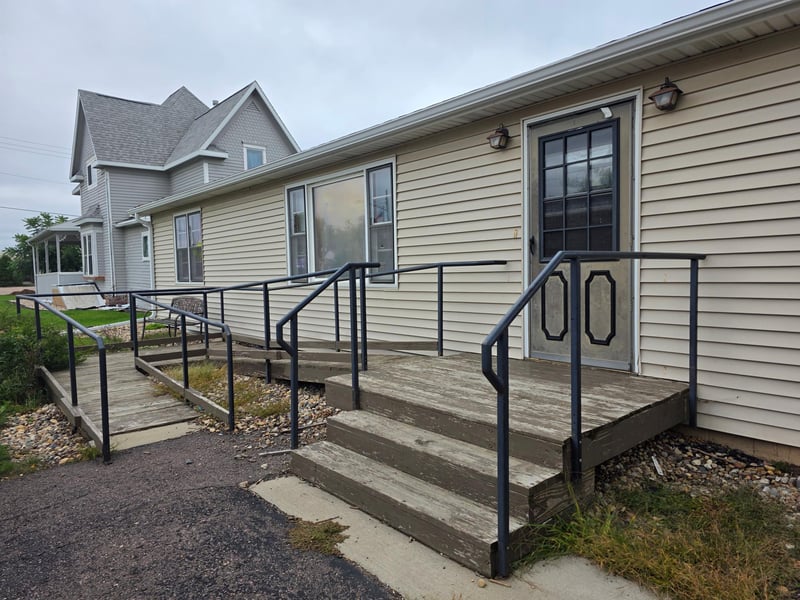 310 8th Ave SE, Pipestone, MN 56164