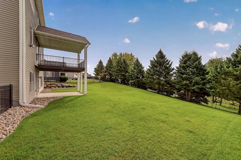 6401 Summit Pine Rd NW, Rochester, MN 55901