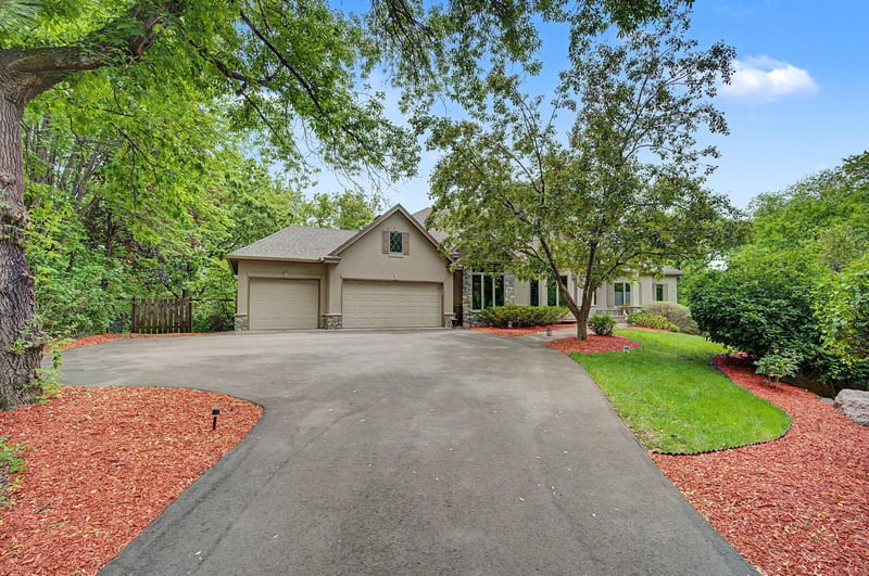 11445 Landing Rd, Eden Prairie, MN 55347