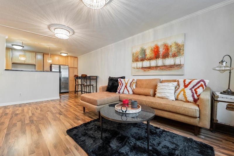 3120 Hennepin Ave #107, Minneapolis, MN 55408